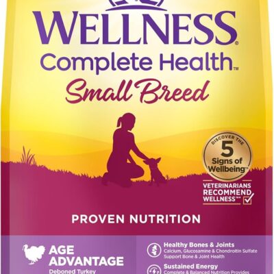 Wellness Complete Health Small Breed Dry Dog Food with Grains, Natural Ingredients, Made in USA with Real Turkey, For Dogs Up to 25 lbs. (Senior, Turkey & Peas, 4-Pound Bag)