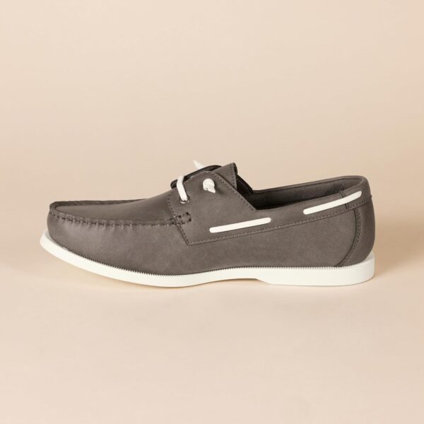 Amazon Essentials Men's Boat Shoe - Image 3